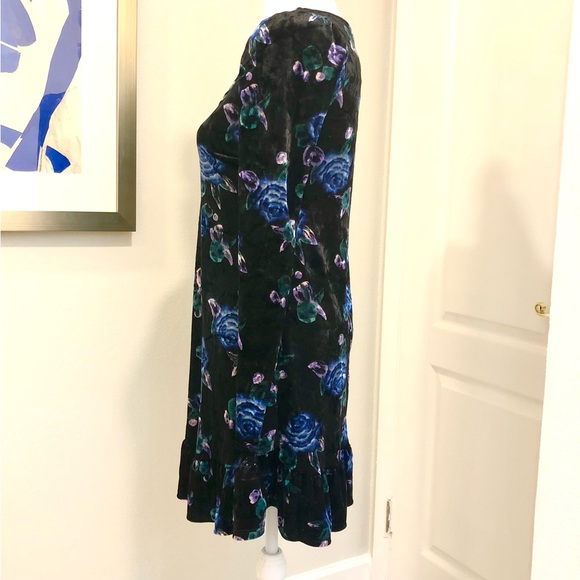 Wild Fable Floral Velvet Dress - Picture 5 of 7